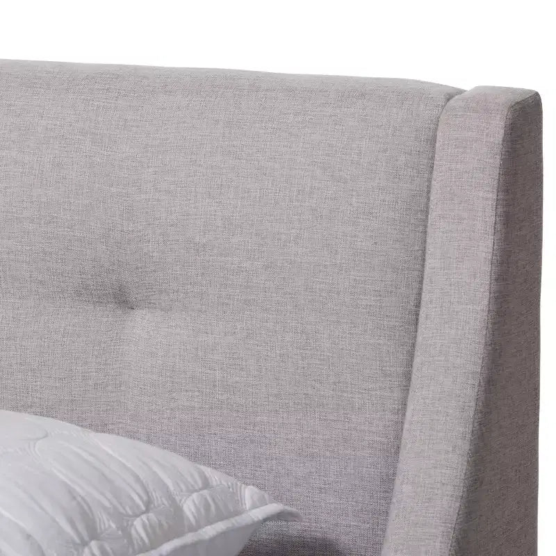 Letto a Piattaforma Moderno Rivestito in Tessuto Beige-Grigiastro - Gambe Finitura Noce