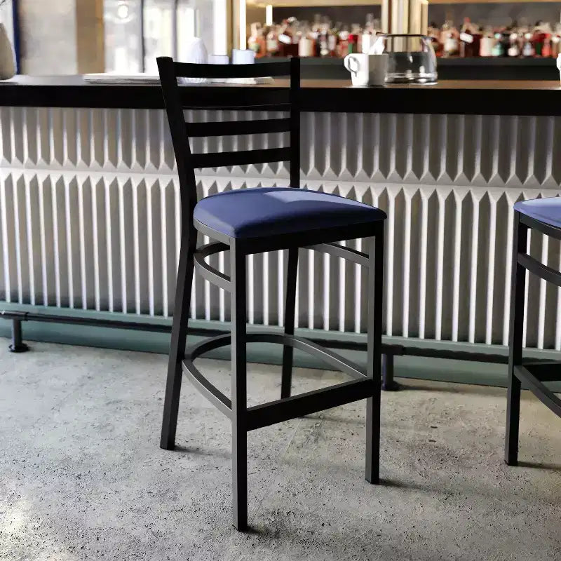 Sgabello da bar in metallo con schienale a scala per ristorante - Design classico, durevole, altezza bancone